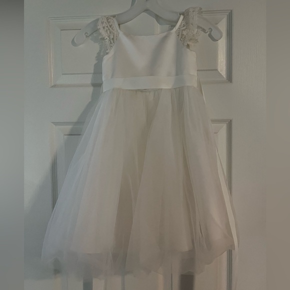 David’s Bridal Crochet Lace Cap Sleeve Tulle Flower Girl Dress Ivory Size 3 - Picture 2 of 6